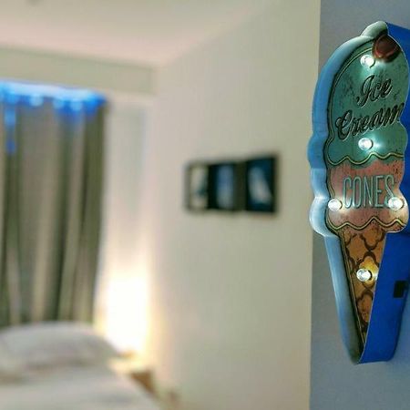 Oyo Lifestyle Wembar Hotel ลอนดอน ภายนอก รูปภาพ